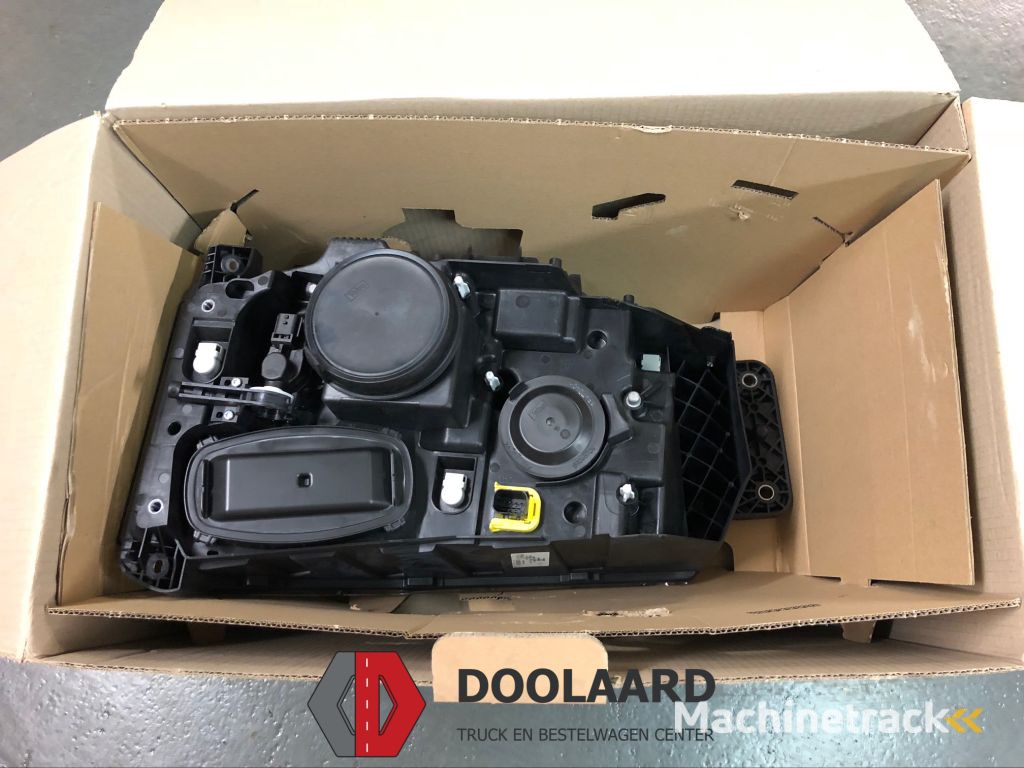 Renault KOPLAMP RECHTS