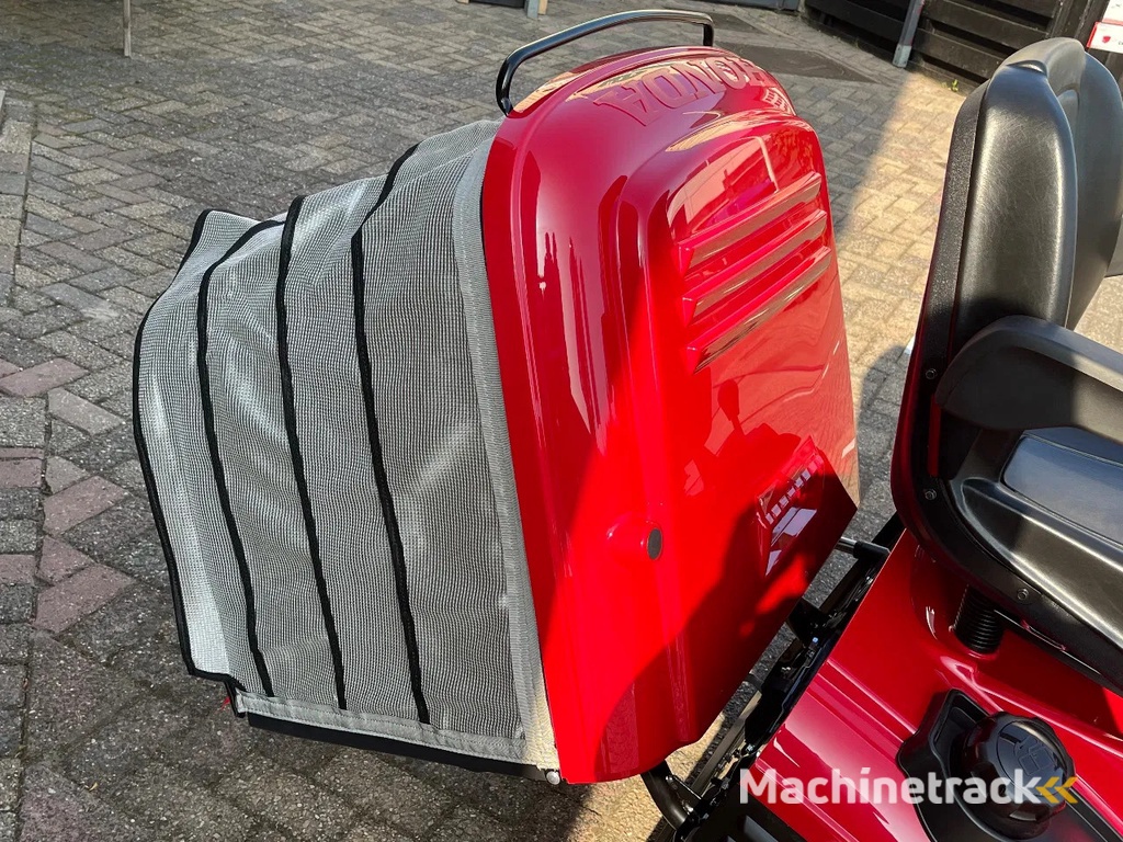 Honda HF2417HT zitmaaier met Versamow mulch en vangen