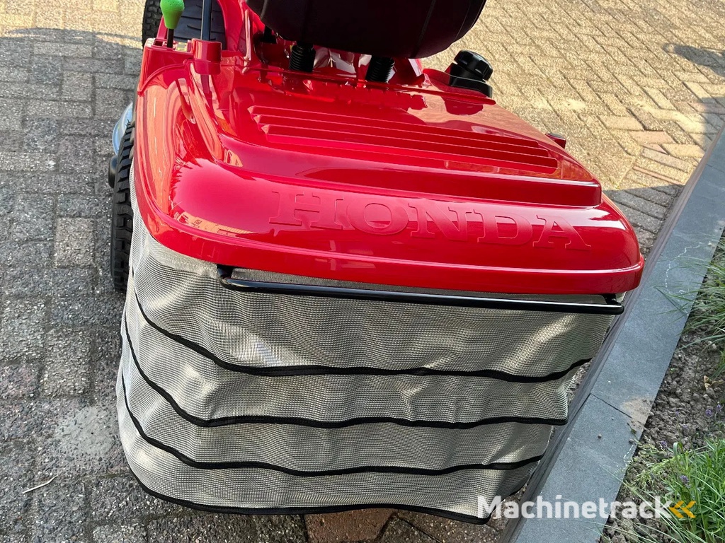 Honda HF2417HT zitmaaier met Versamow mulch en vangen