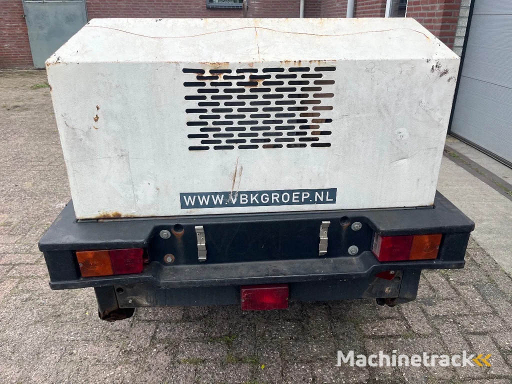 Ingersoll Rand P101WD / 2.120 Uren / Deutz F2L M011F / 2000 / Mobile Compressor