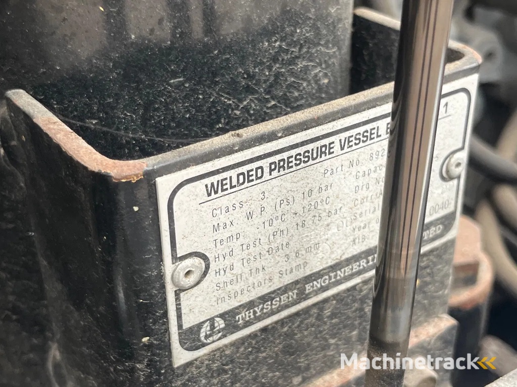 Ingersoll Rand P101WD / 2.120 Uren / Deutz F2L M011F / 2000 / Mobile Compressor