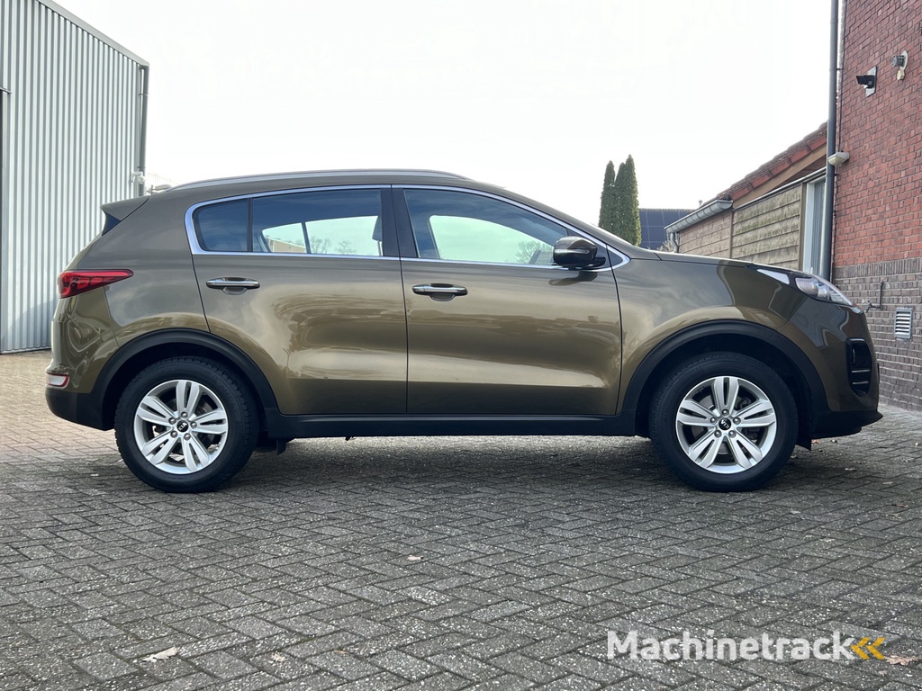 Kia Sportage 1.6 GDI First Edition | TREKHAAK | CAMERA | NAVI | CRUISE |