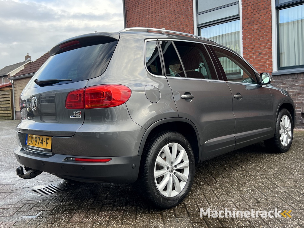 Volkswagen Tiguan 1.4 TSI Sport&Style | NAVIGATIE | TREKHAAK | NETTE AUTO |