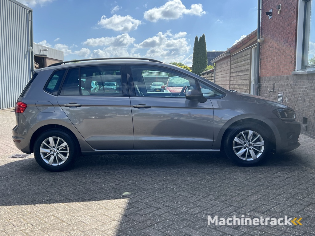 Volkswagen Golf Sportsvan 1.2 TSI Highline | AUTOMAAT | TREKHAAK | NAVI | CRUISE |
