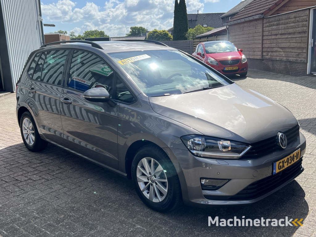 Volkswagen Golf Sportsvan 1.2 TSI Highline | AUTOMAAT | TREKHAAK | NAVI | CRUISE |