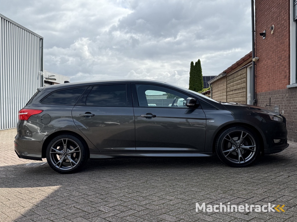 Ford Focus Wagon 1.0 ST-Line | NAVI | CARPLAY | PDC | CRUISE |