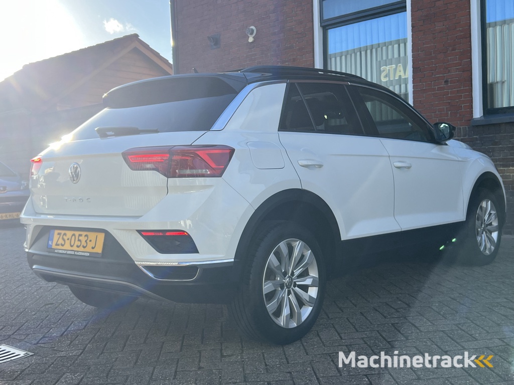 Volkswagen T-Roc 1.0 TSI Style | PANORAMADAK | ACHTERUITCAMERA | NAVIGATIE |