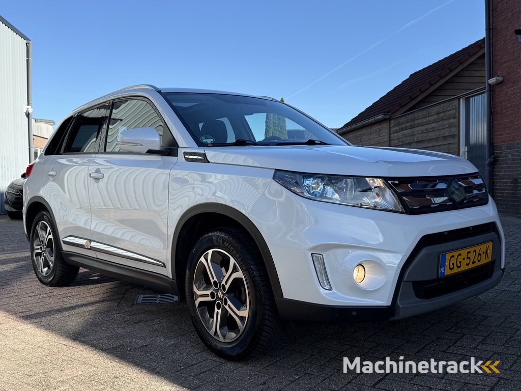 Suzuki Vitara 1.6 High Executive | PANO | TREKHAAK | CAMERA | NAVI | SUPERSTAAT |