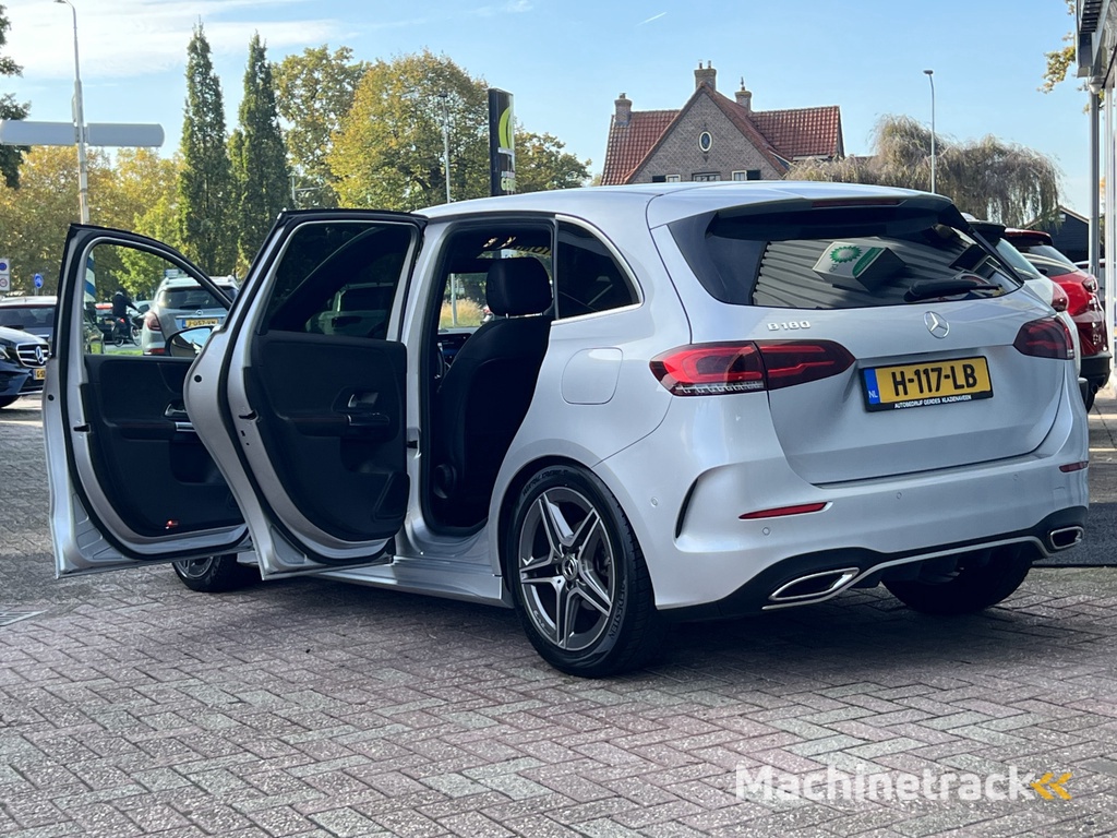 Mercedes-Benz B-klasse 180 Business Solution AMG. | NW STAAT | FULL LED | CAMERA | ELEKT KOFFER |