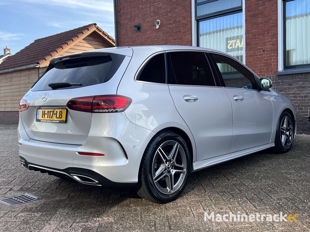 Mercedes-Benz B-klasse 180 Business Solution AMG. | NW STAAT | FULL LED | CAMERA | ELEKT KOFFER |
