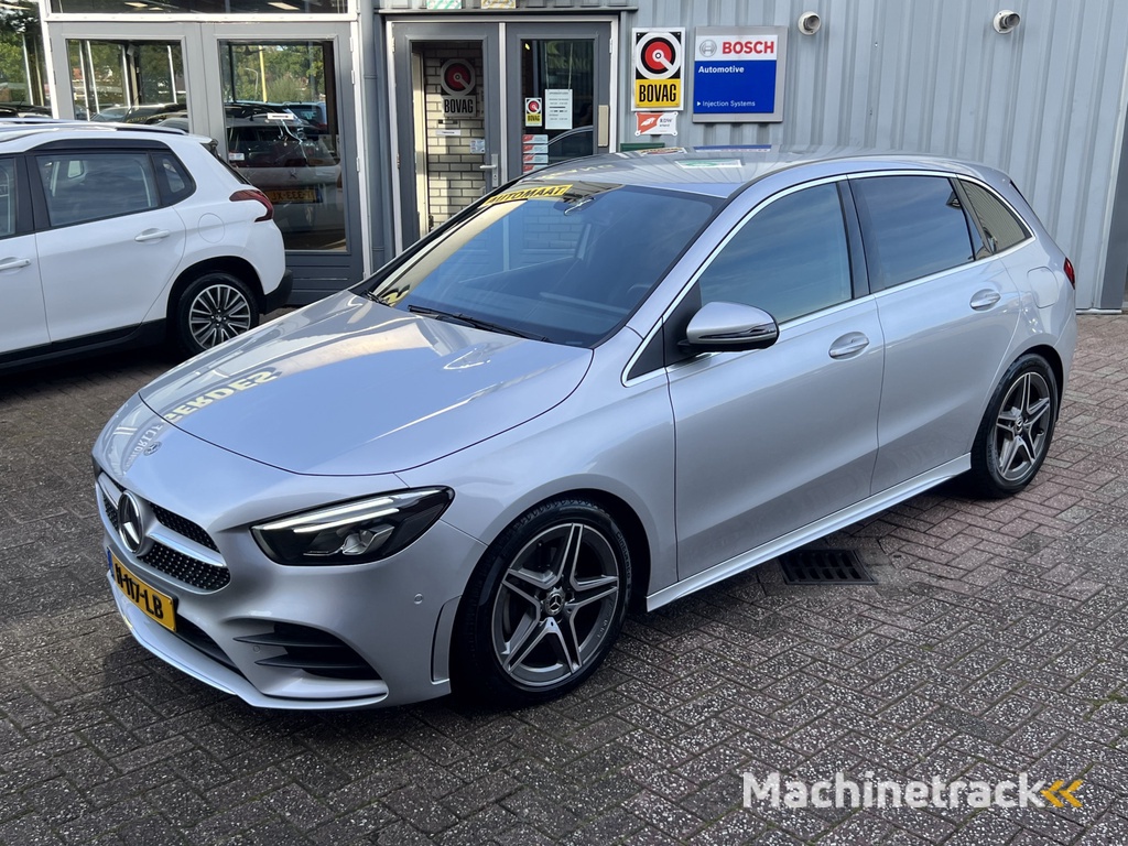 Mercedes-Benz B-klasse 180 Business Solution AMG. | NW STAAT | FULL LED | CAMERA | ELEKT KOFFER |