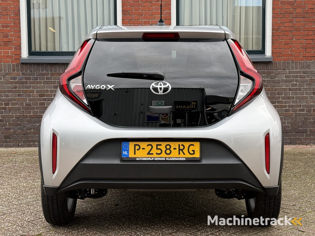 Toyota Aygo X. 1.0 VVT-i S-CVT first | AUTOMAAT | CAMERA | CRUISE | CARPLAY |