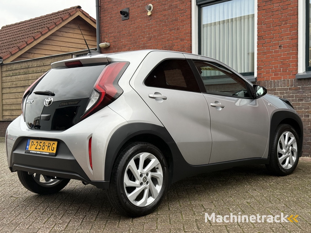 Toyota Aygo X. 1.0 VVT-i S-CVT first | AUTOMAAT | CAMERA | CRUISE | CARPLAY |