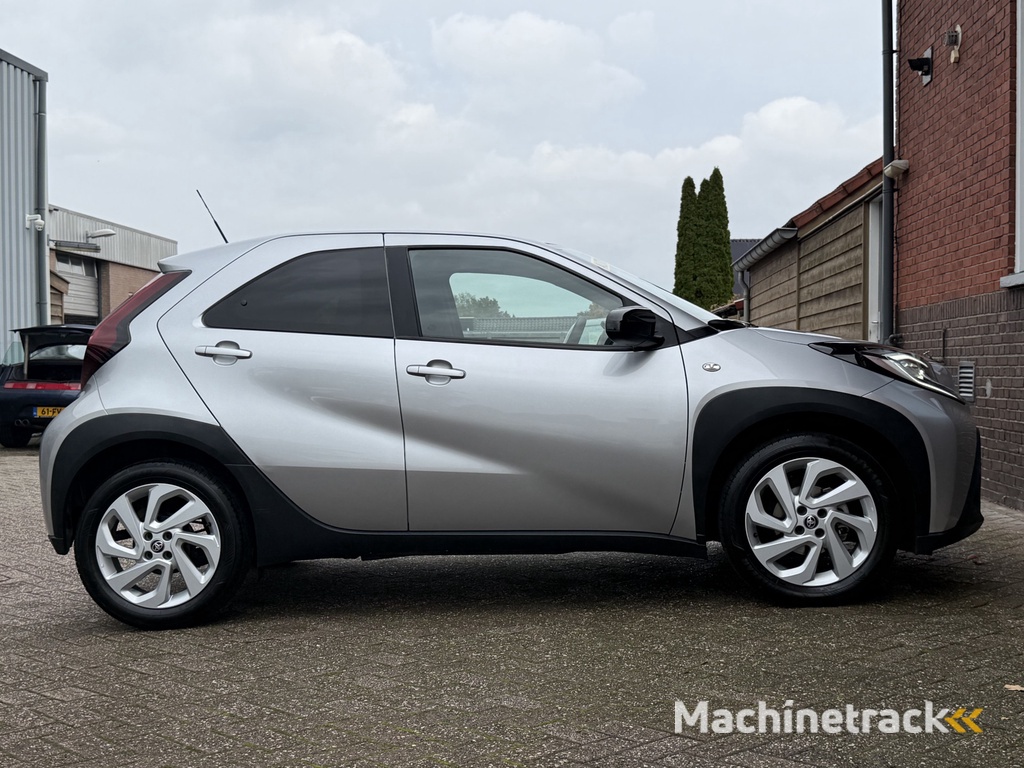 Toyota Aygo X. 1.0 VVT-i S-CVT first | AUTOMAAT | CAMERA | CRUISE | CARPLAY |