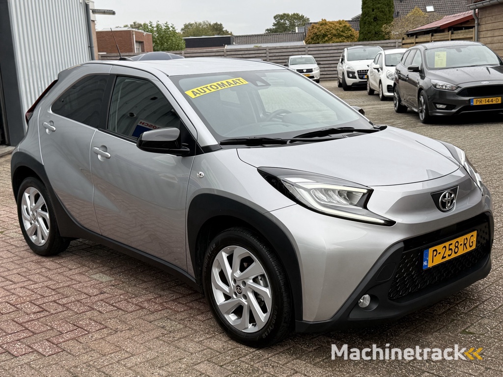 Toyota Aygo X. 1.0 VVT-i S-CVT first | AUTOMAAT | CAMERA | CRUISE | CARPLAY |