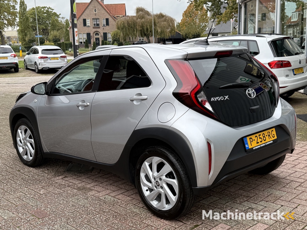 Toyota Aygo X. 1.0 VVT-i S-CVT first | AUTOMAAT | CAMERA | CRUISE | CARPLAY |