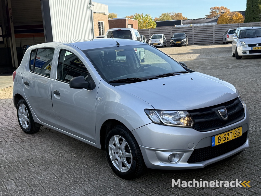 Dacia Sandero 0.9 TCe Lauréate | AIRCO | HOGE INSTAP | LICHTMETAAL |