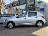 Minituur van Dacia Sandero 0.9 TCe Lauréate | AIRCO | HOGE INSTAP | LICHTMETAAL |