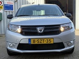 Minituur van Dacia Sandero 0.9 TCe Lauréate | AIRCO | HOGE INSTAP | LICHTMETAAL |