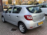Minituur van Dacia Sandero 0.9 TCe Lauréate | AIRCO | HOGE INSTAP | LICHTMETAAL |