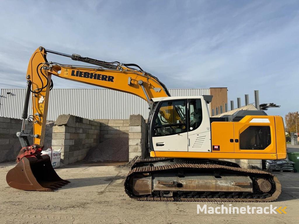 Liebherr R922 LC