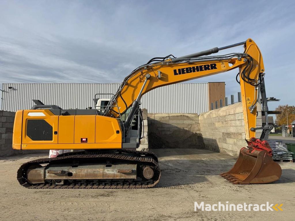 Liebherr R922 LC