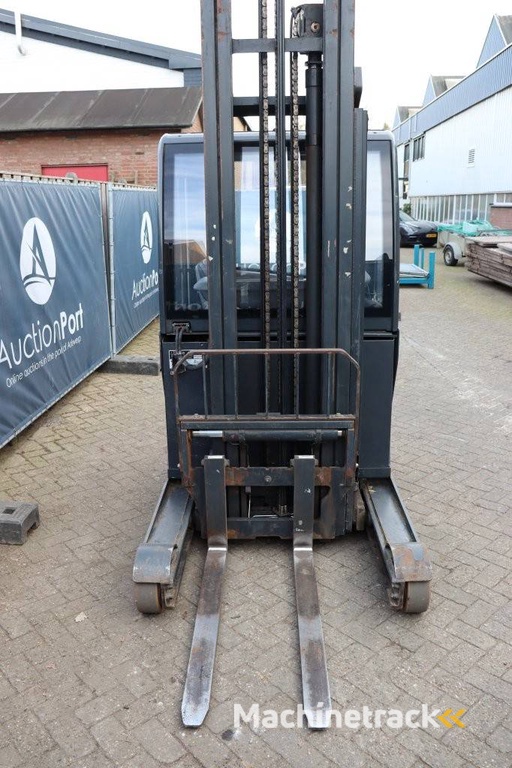 Schubmaststapler Linde R16-01 Elektro 1600kg 8,0m 2015