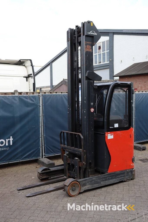 Schubmaststapler Linde R16-01 Elektro 1600kg 8,0m 2015