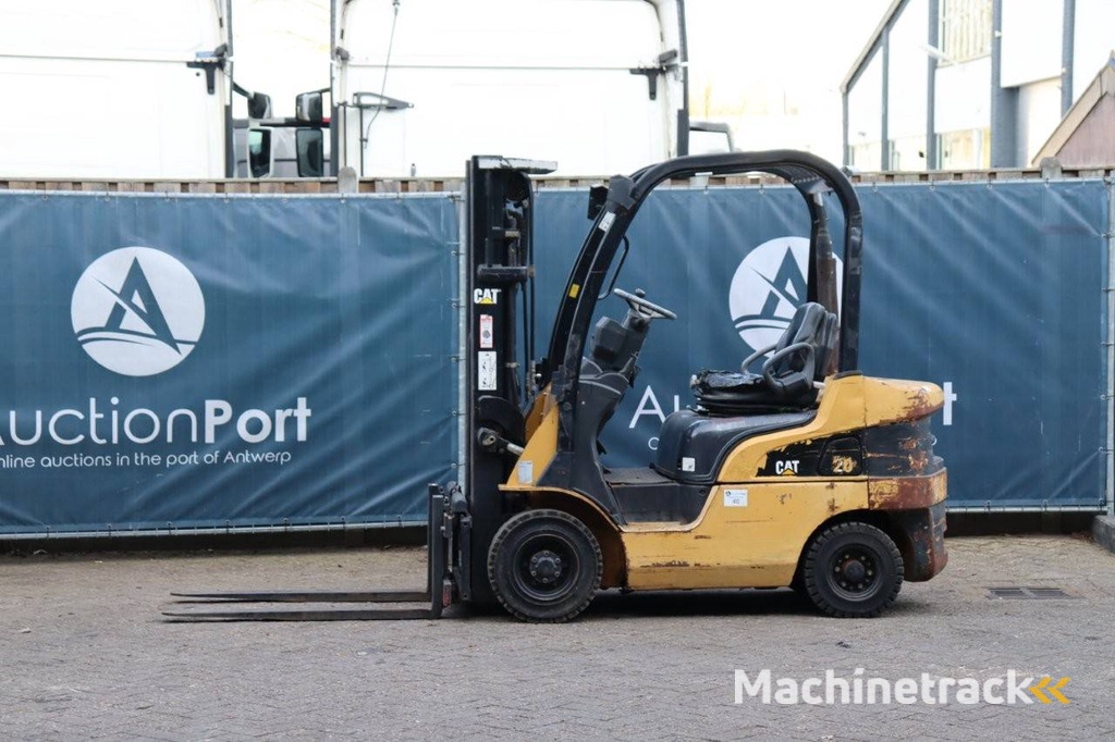 Gabelstapler Caterpillar DP20CN Diesel 2000kg 3,3m 2005