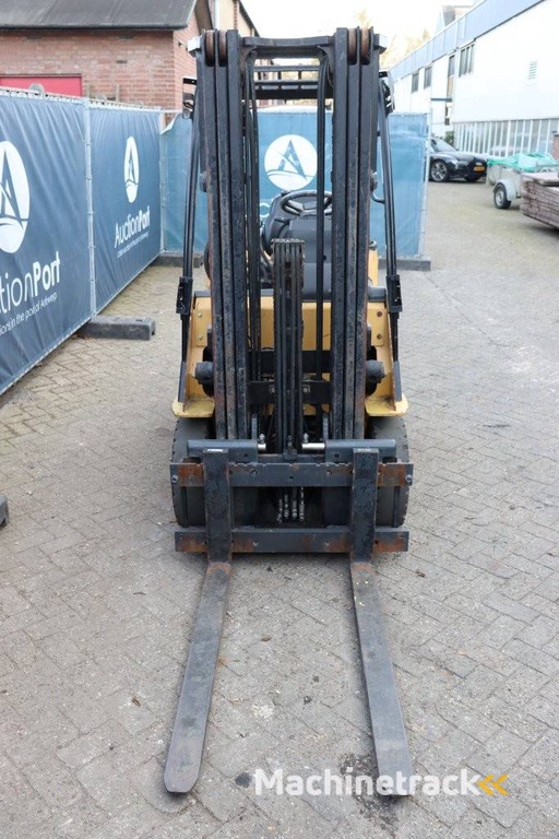 Gabelstapler Caterpillar DP20CN Diesel 2000kg 3,3m 2005