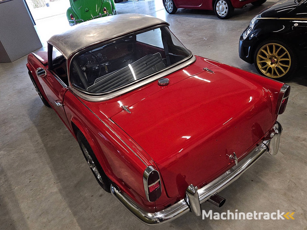 Triumph TR4 Surrey Top Benzin (Margin) 1963