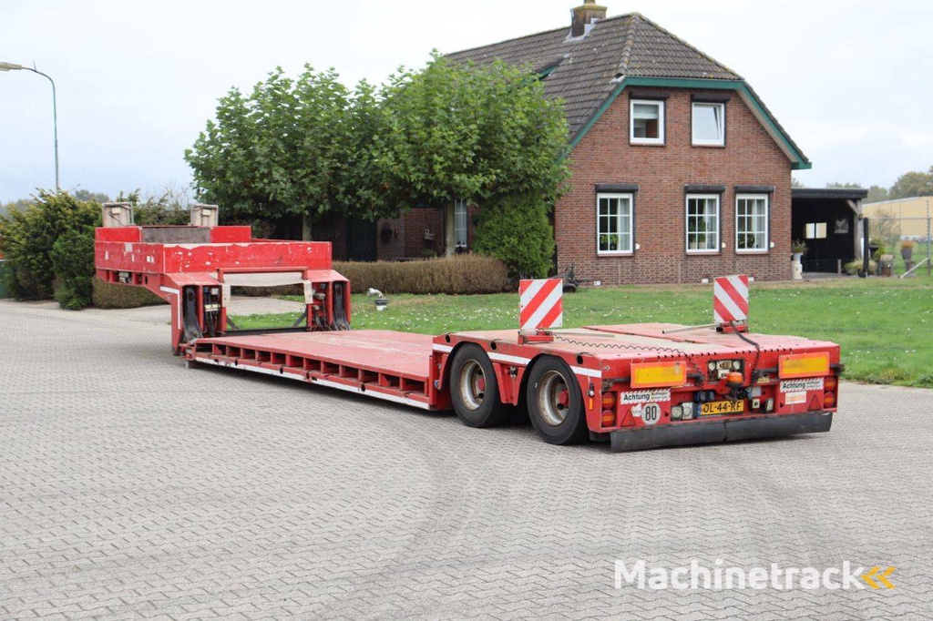 Semi-Dieplader Doll Panther T-S3F 2012