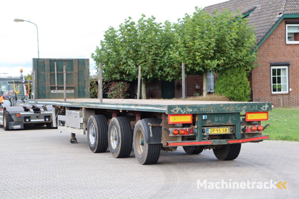 Flatbed trailer Nooteboom OVB-42-03V 2005