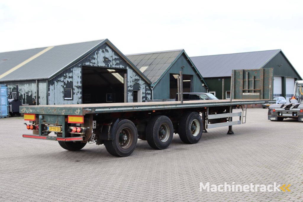 Flatbed trailer Nooteboom OVB-42-03V 2005