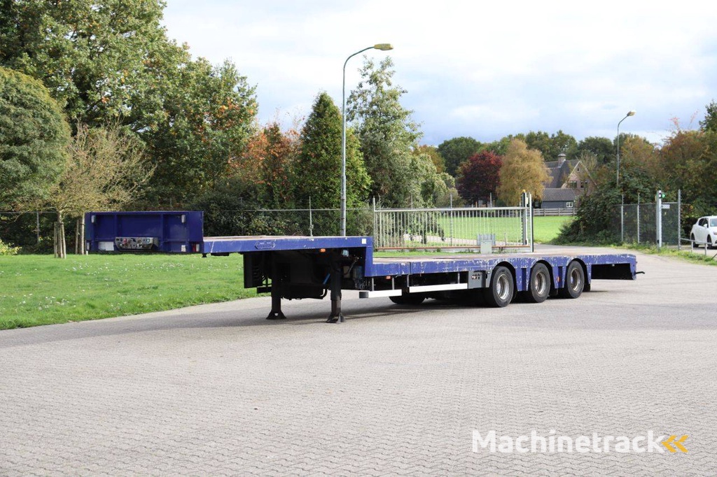 Flatbed Trailer Nooteboom MCO-48-03V/L 2009