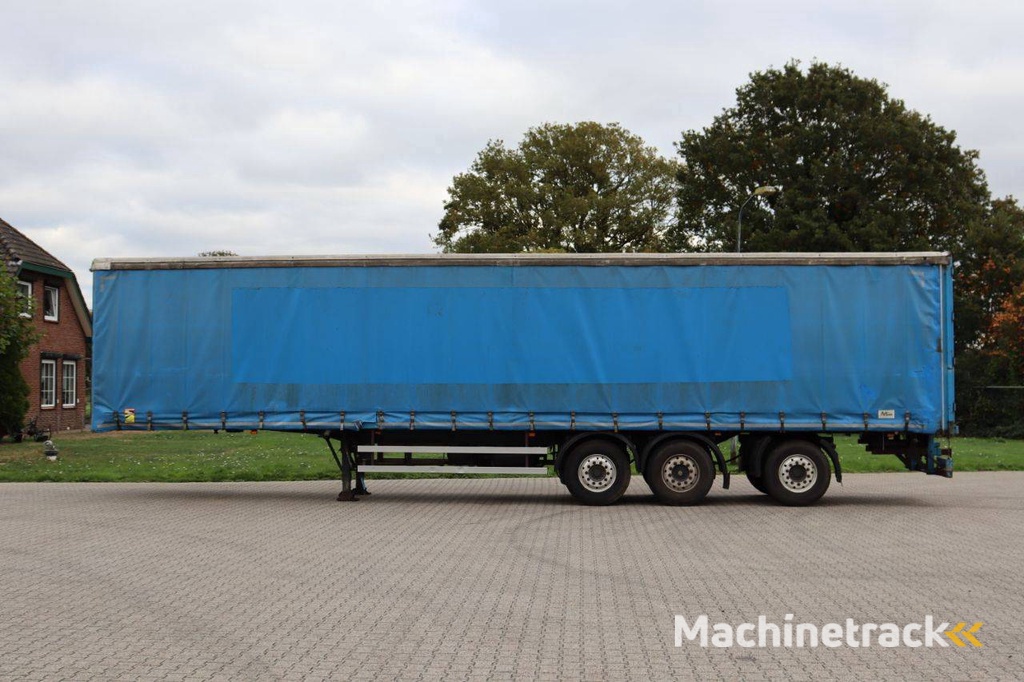 Curtainsider trailer Pacton TBD339 2001