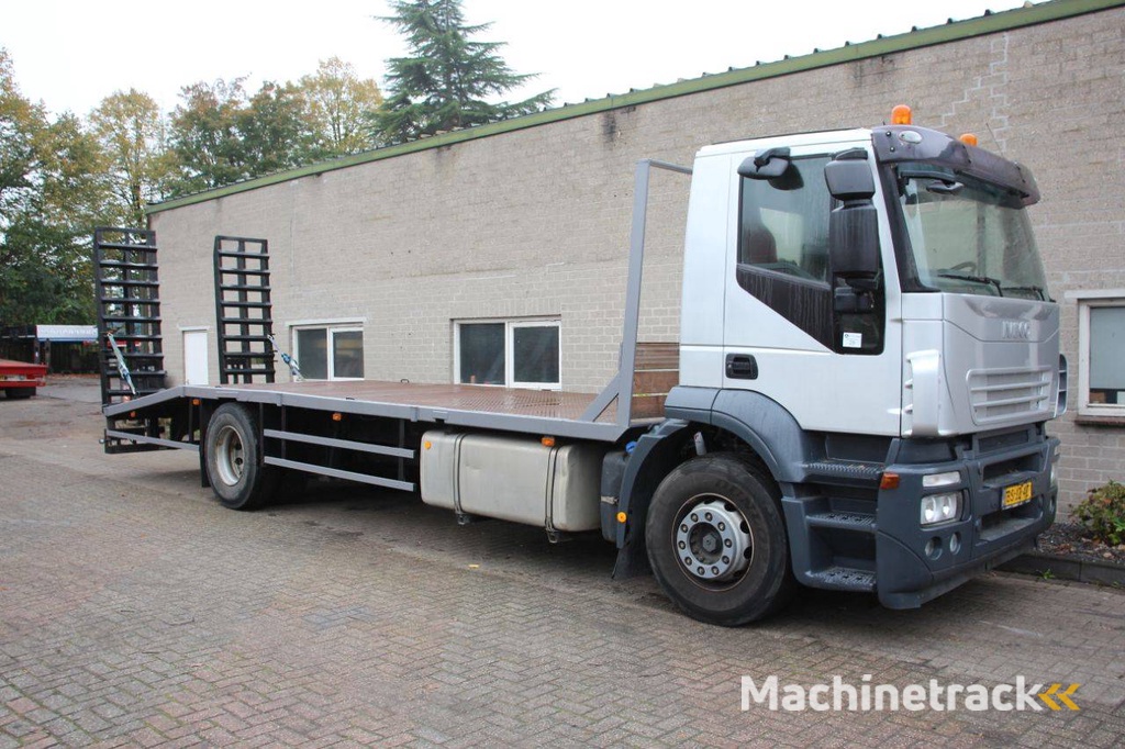 Platte laadbak Vrachtwagen Iveco 190S Diesel 228kW 2006