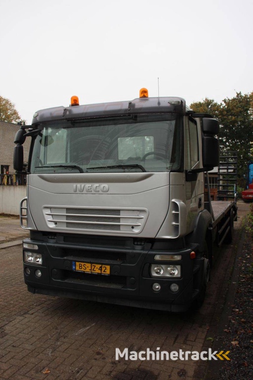 Platte laadbak Vrachtwagen Iveco 190S Diesel 228kW 2006