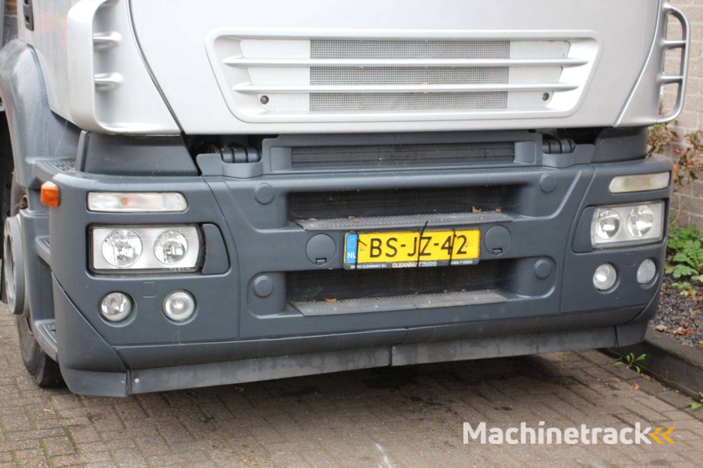 Platte laadbak Vrachtwagen Iveco 190S Diesel 228kW 2006