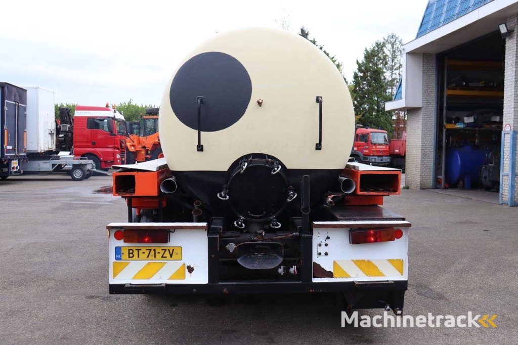 Tankwagen Scania CG13 Diesel 190pk 1987