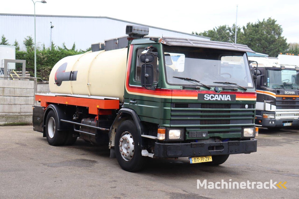 Tankwagen Scania CG13 Diesel 190pk 1987