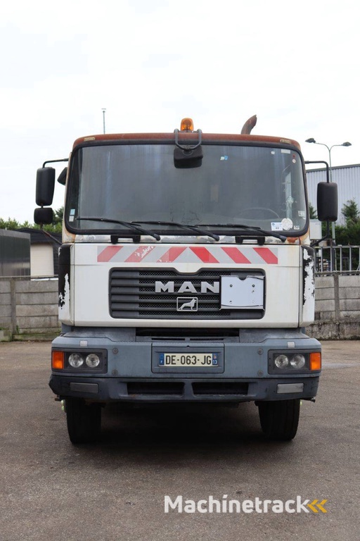 Vrachtwagen MAN 33.360 Diesel 360pk 2002