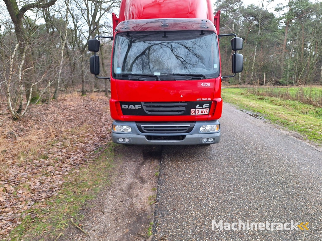 Platte Laadbak Vrachtwagen DAF LF45 Diesel 2009