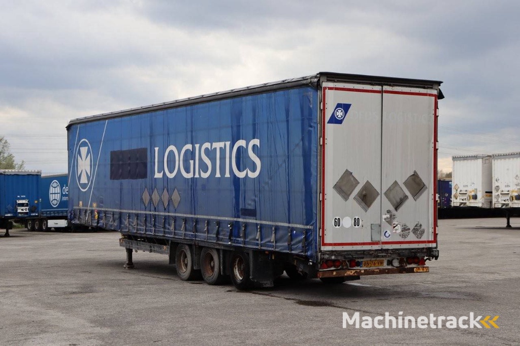 Schmitz Cargobull SCB*S3T 2013 sliding tarpaulin trailer