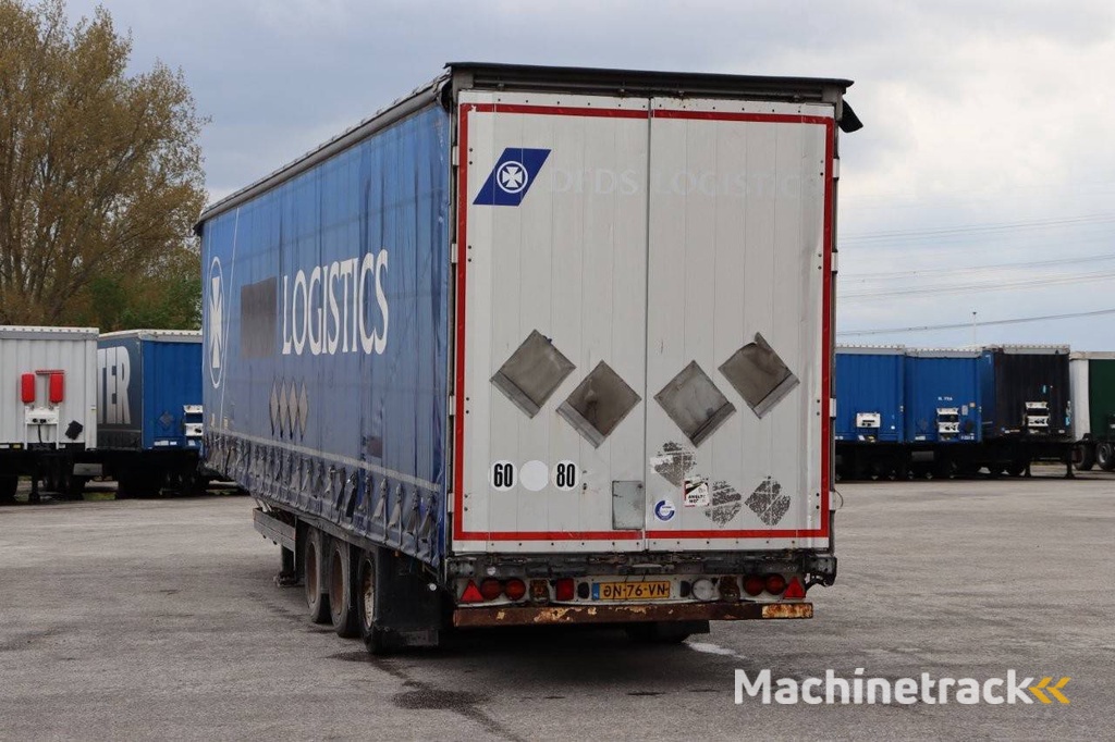 Schmitz Cargobull SCB*S3T 2013 sliding tarpaulin trailer