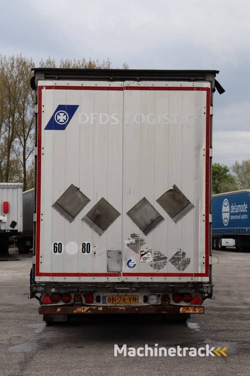 Schmitz Cargobull SCB*S3T 2013 sliding tarpaulin trailer