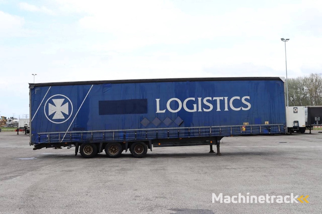 Schmitz Cargobull SCB*S3T 2013 sliding tarpaulin trailer
