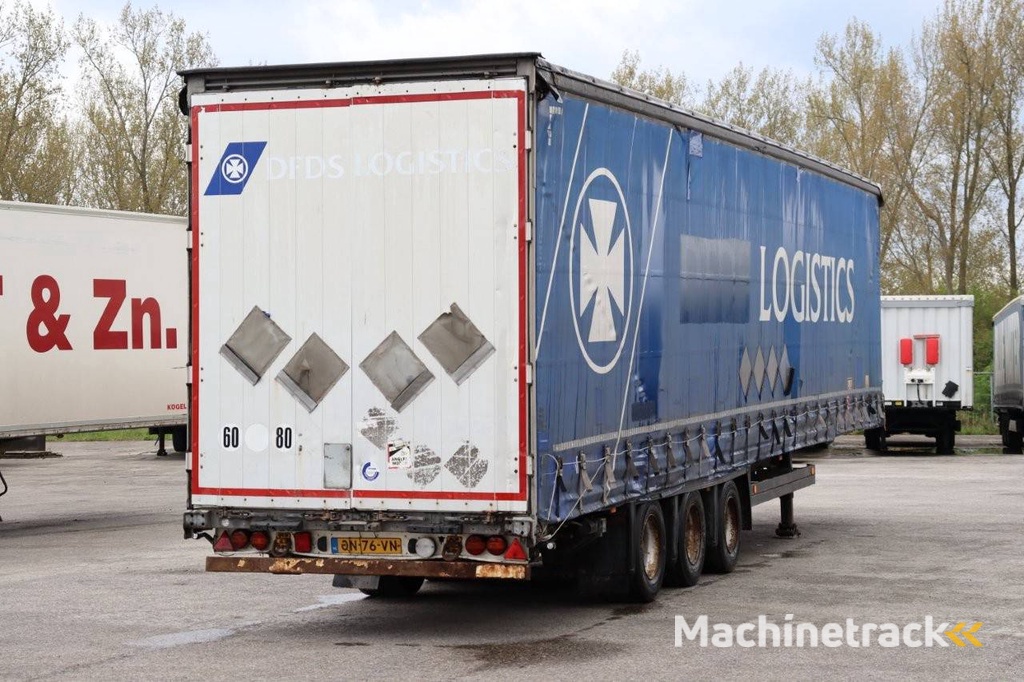 Schmitz Cargobull SCB*S3T 2013 sliding tarpaulin trailer