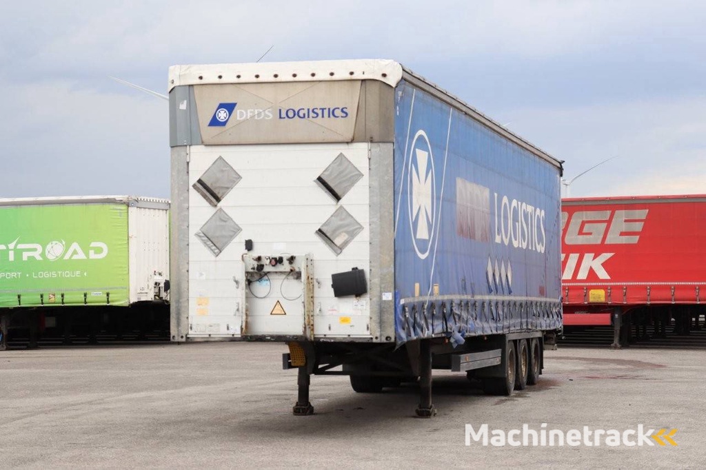 Schmitz Cargobull SCB*S3T 2013 sliding tarpaulin trailer