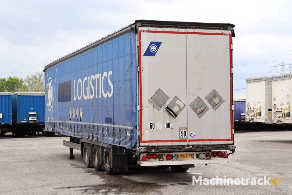 Schmitz Cargobull SCB*S3T 2013 sliding tarpaulin trailer